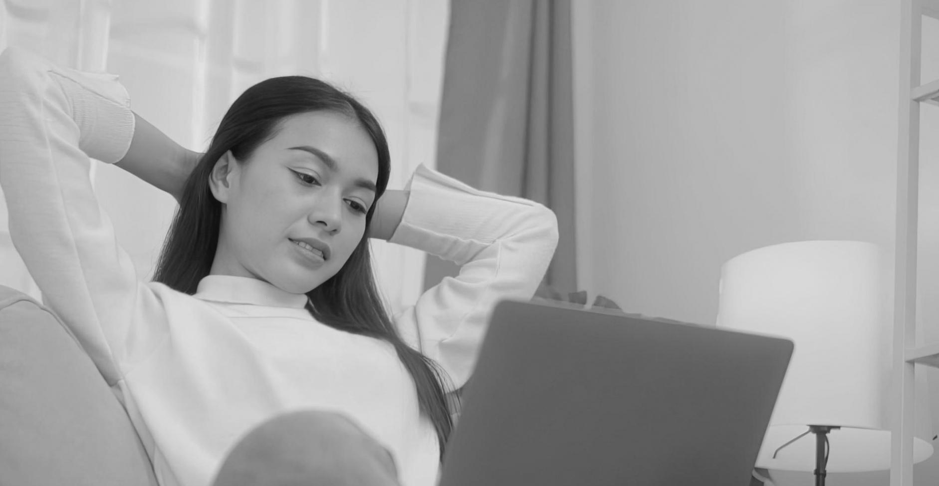 Cross-platform social casino games available on any device